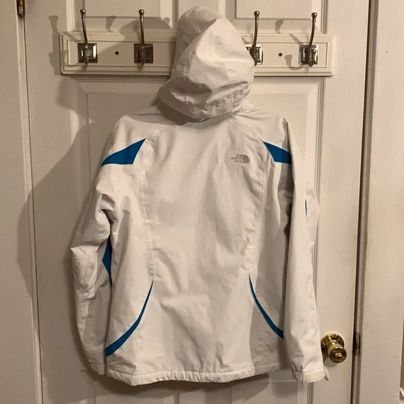 The North Face Women’s Snow Jacket SZ Medium - Picture 2 of 16